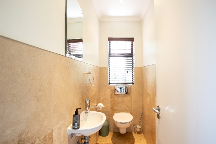 To Let 4 Bedroom Property for Rent in Pearl Valley at Val de Vie Western Cape